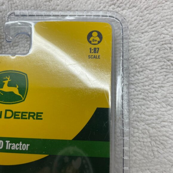 John Deere Model D Tractor 1:87 Scale - Picture 3 of 4